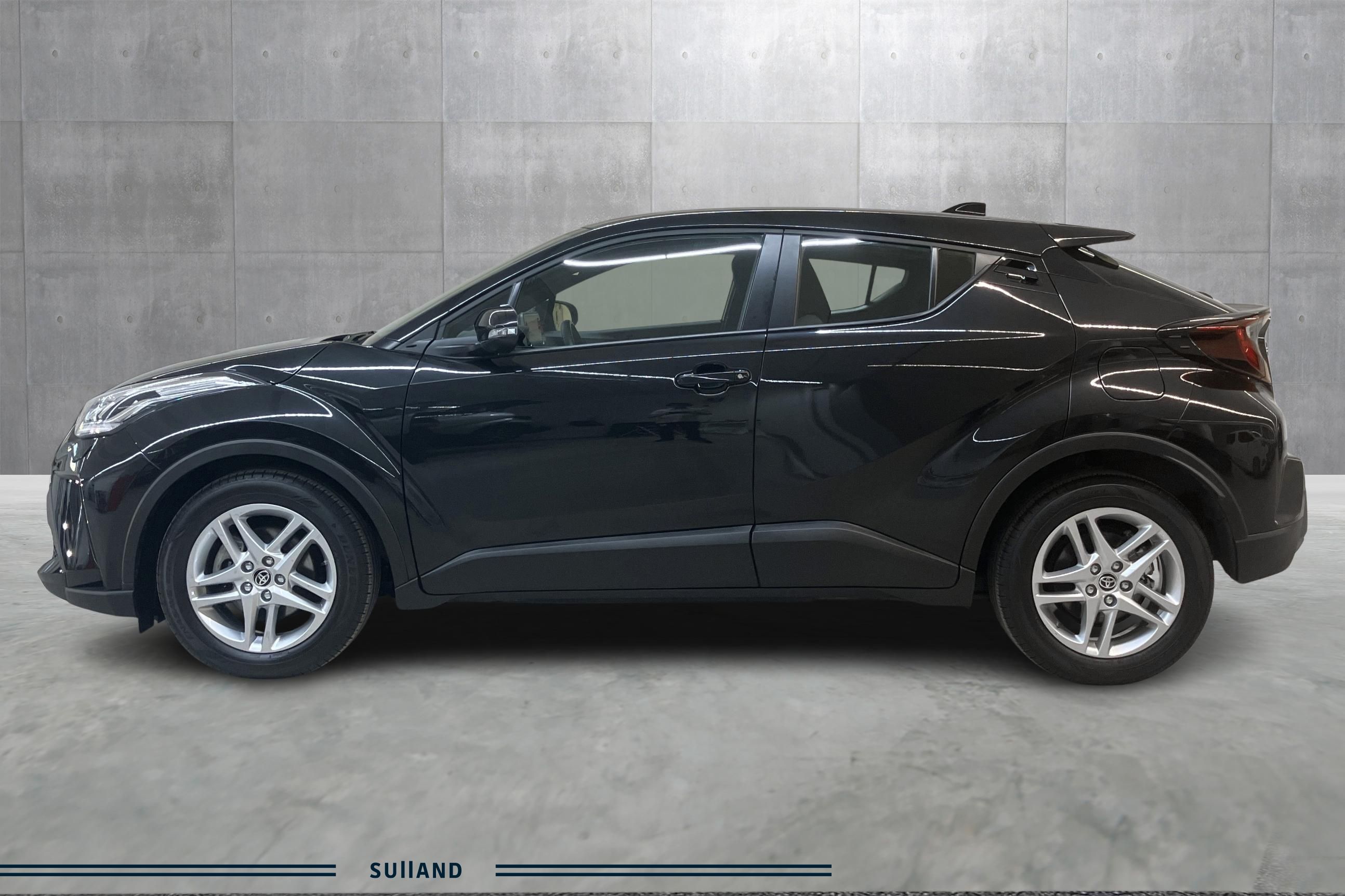 Thumnail bilde 1 av Toyota C-HR Hybrid