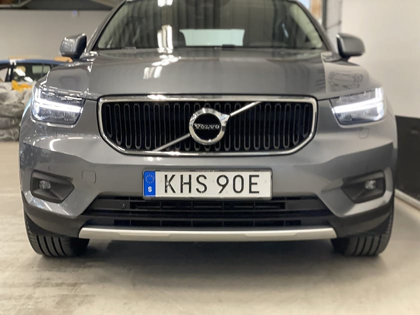 Bild 3 av Volvo XC40 D4 Awd Momentum Pro 190hk Värmare Gps Läder
