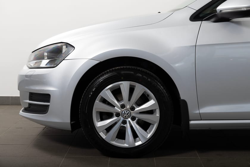 Bild 4 av Volkswagen Golf 5-dörrar 1.2 TSI BMT 110hk Carplay/El-Pbroms