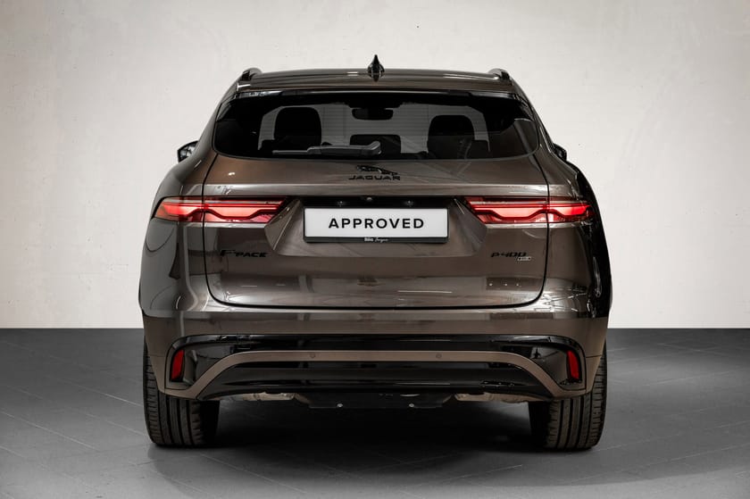 Bilde 5 av Jaguar F-Pace P400e PHEV SE R-Dynamic Hengerfeste, Black Pack, Panorama++