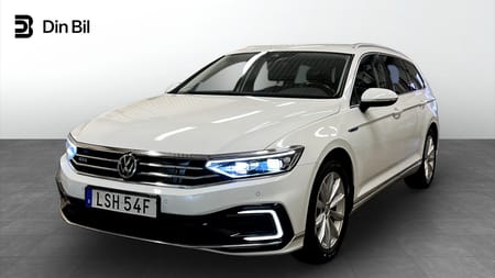 Volkswagen Passat Sportscombi GTE DSG Executive/Drag/P-värmare