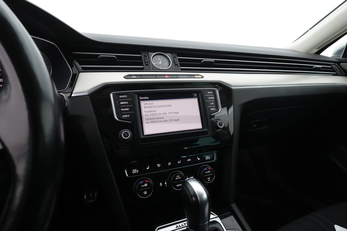 Volkswagen Passat 2017 - miniatyr 15