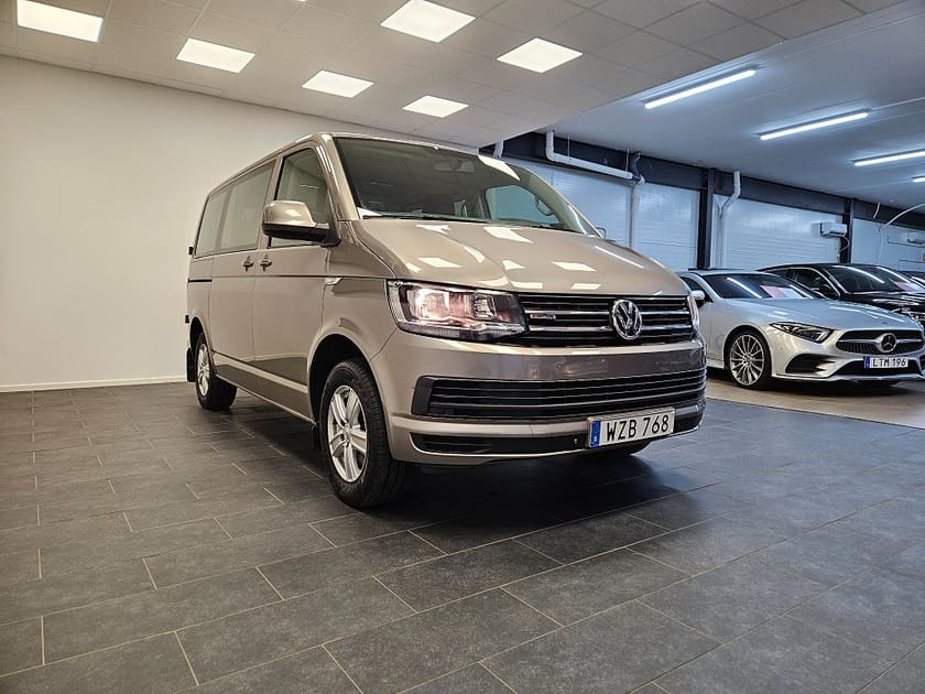 Bild 5 av Volkswagen Caravelle 2.0 TDI 150hk 4Motion Värmare Drag 2x Skjutdörrar