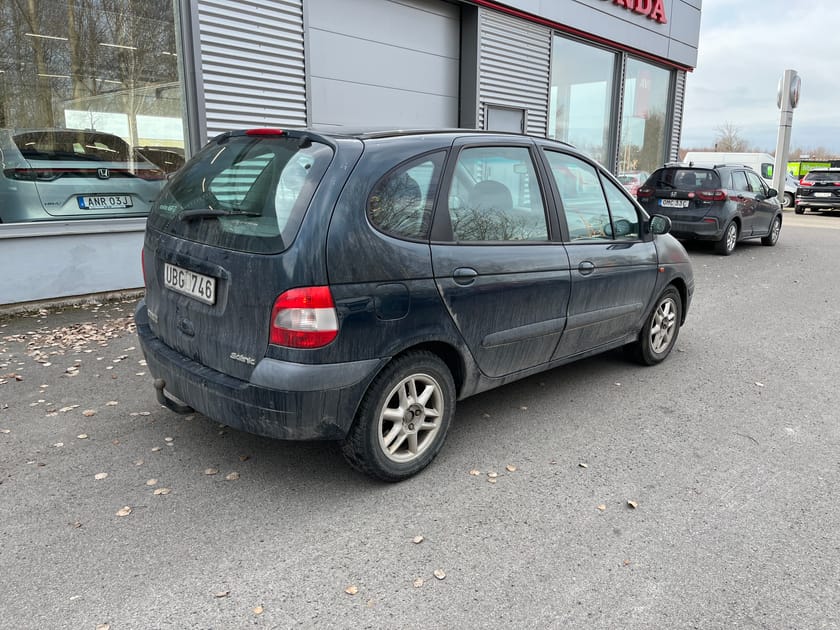 Bild 4 av Renault Scénic AUTOMAT, besiktigad t o m 27 01 31