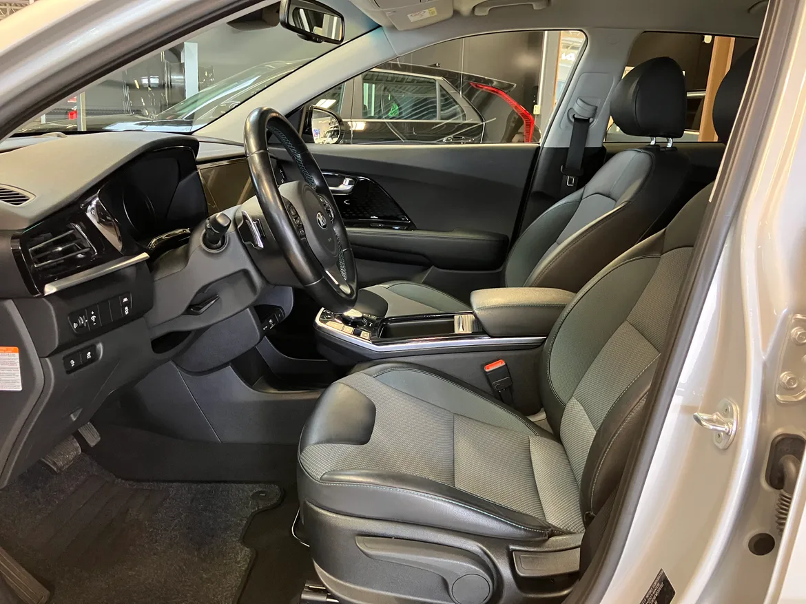 picture of a car