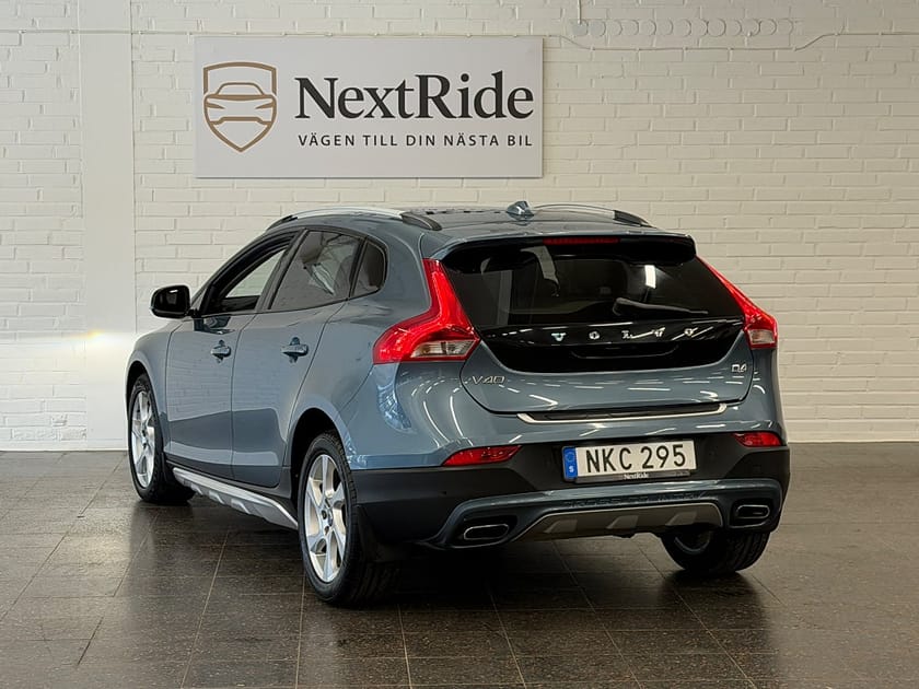 Bild 3 av Volvo V40 Cross Country D4 Geartronic Summum|NyServad|NyBesiktigad|Pano|Automat