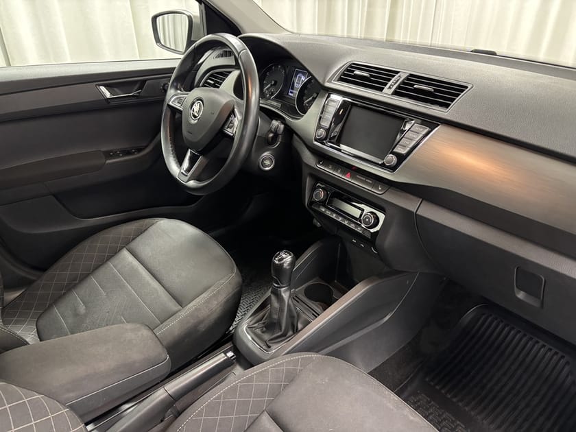 Bild 4 av Škoda Fabia STYLE 1,0 TSI 95