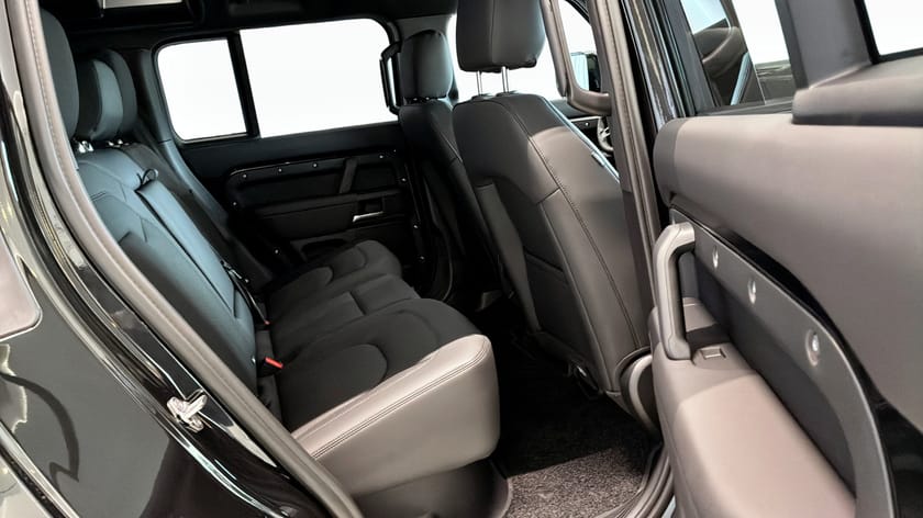 Bild 5 av Land Rover Defender P300e PHEV X-Dynamic SE