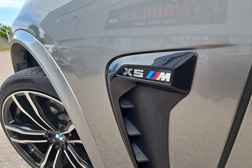 Bild 4 av BMW X5 M M,-sport / Sv.såld / Pano / B%26O 575hk