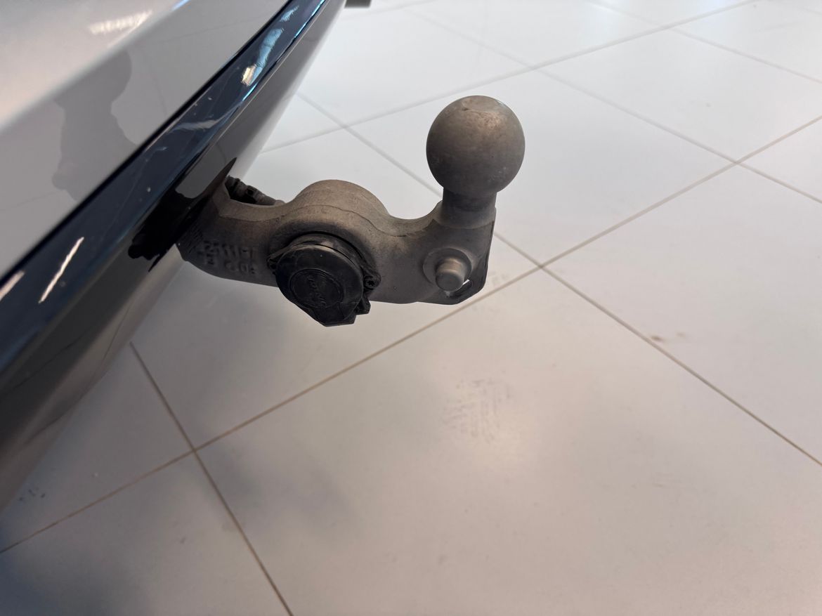 Volvo XC60 2022 - miniatyr 6