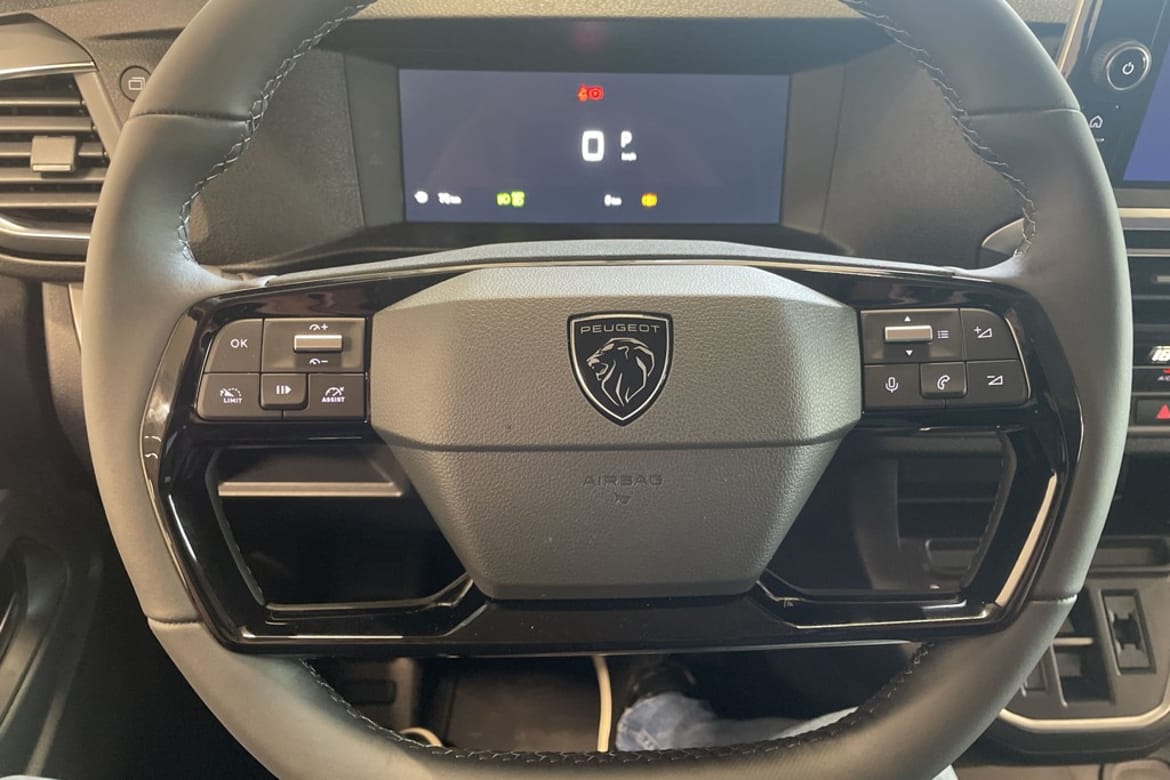 Peugeot Expert 2025 - miniatyr 10