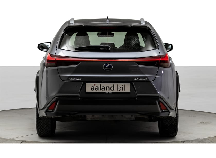 Bilde 2 av Lexus UX 250h E-Four Kompakt premium 4WD SUV.