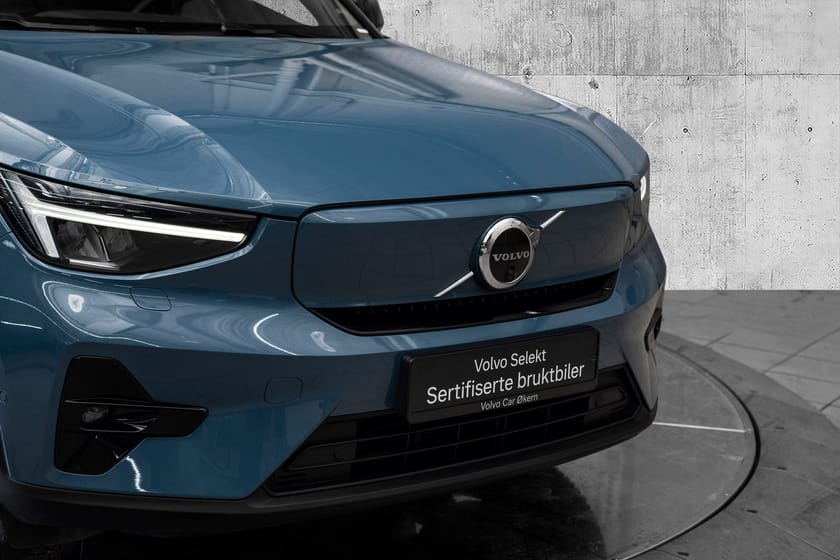 Bilde 2 av Volvo XC40 Recharge Twin motor Ultimate Panoramaglasstak 360-Ryggekamera