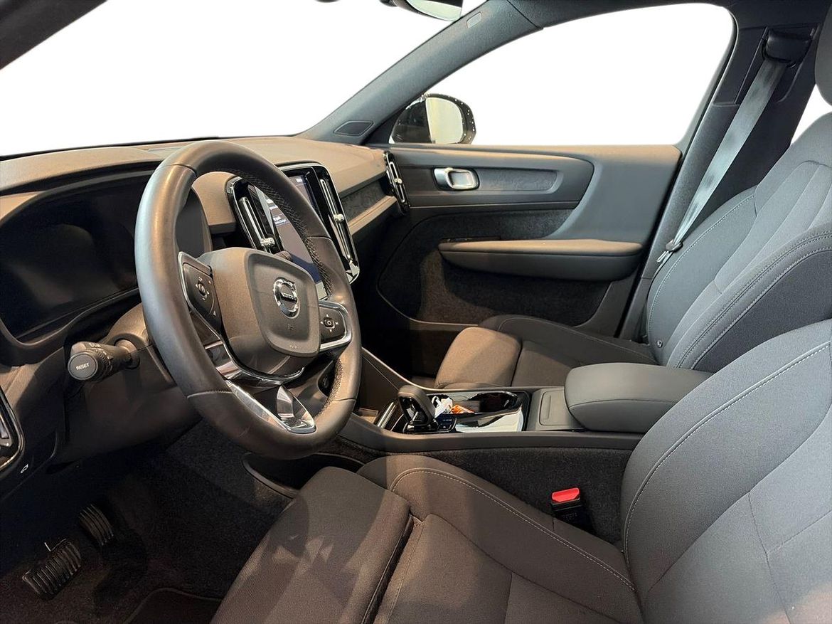 Volvo XC40 2023 - miniatyr 8