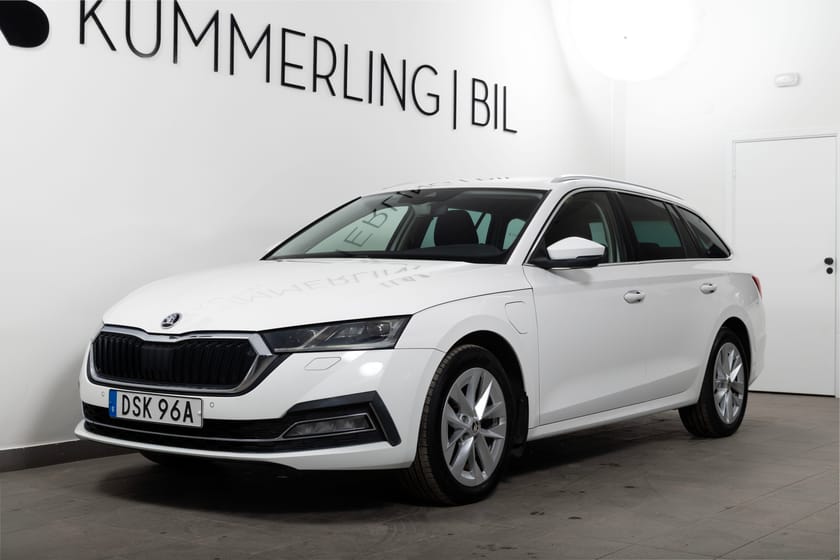 Bild 2 av Škoda Octavia Kombi iV Drag/Canton/Cockpit/Parkeringsvärmare/Bkamera