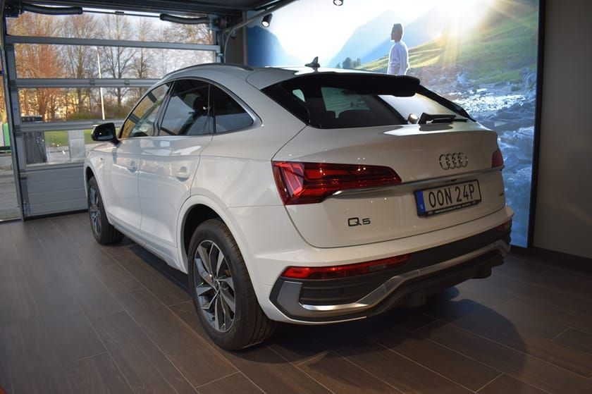 Bild 2 av Audi Q5 Sportback 40 TDI quattro 204 HK S-TRONIC S-LINE