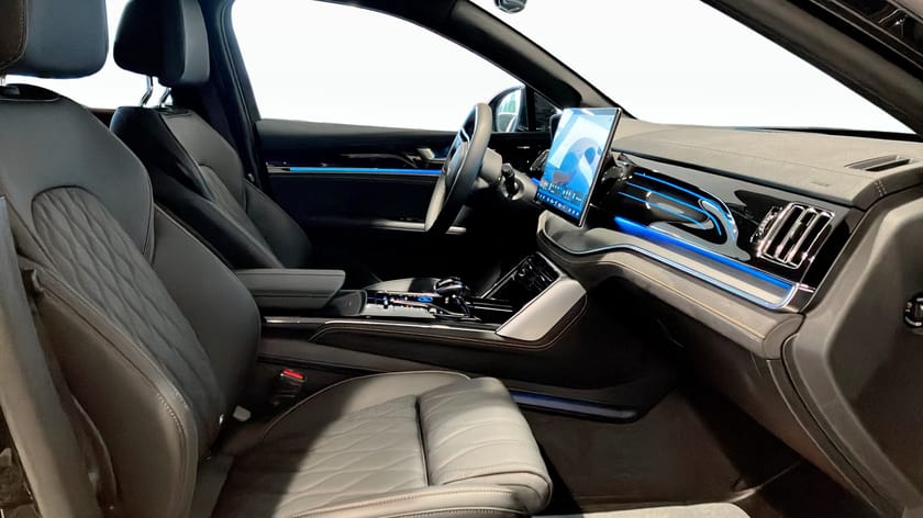 Bild 3 av BYD Tang EV AWD FLAGSHIP 7-Sits *Demo