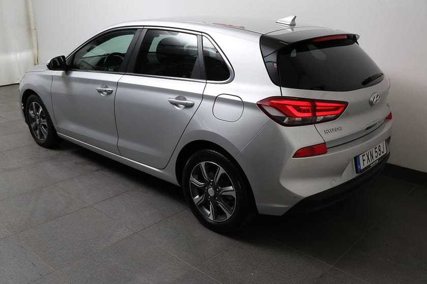 Bild 4 av Hyundai i30 1,4 T-GDi 140hk Premium Aut Navi CarPlay Kamera