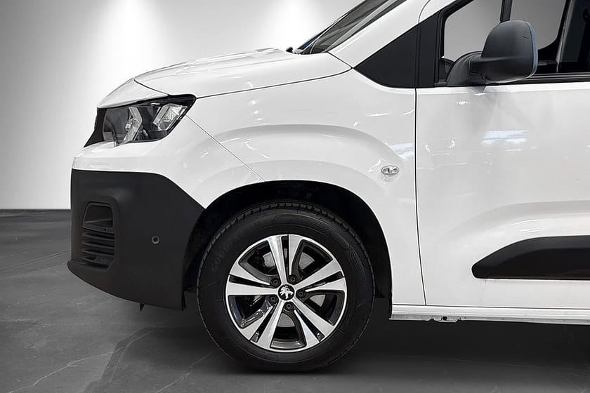 Bild 3 av Peugeot Partner Utökad Last 1.5 BlueHDi Pro Aut Eu6 Ny Kamrem Värmare Drag Carplay