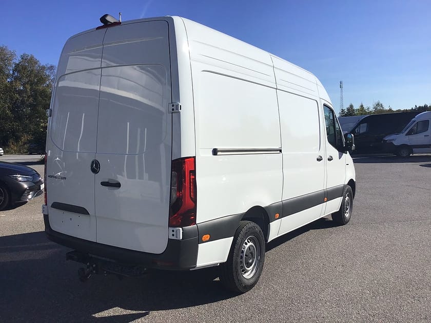 Bild 3 av Mercedes-Benz eSprinter 314 81 kWh 81kWh Skåp A2