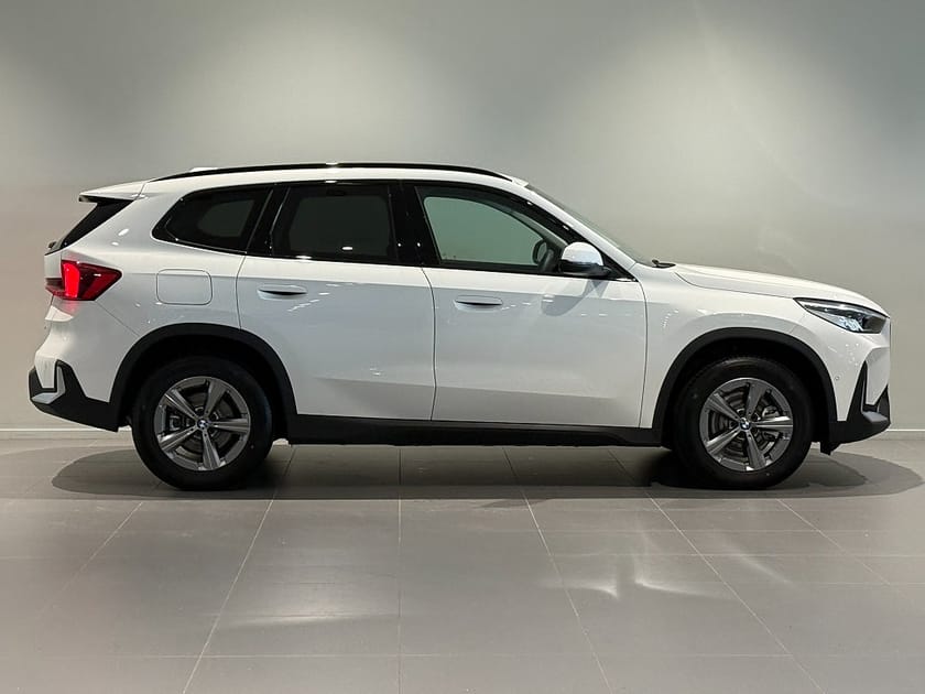 Bild 3 av BMW X1 xDrive25e Active Edition Drag Adpt Farth Backkamera