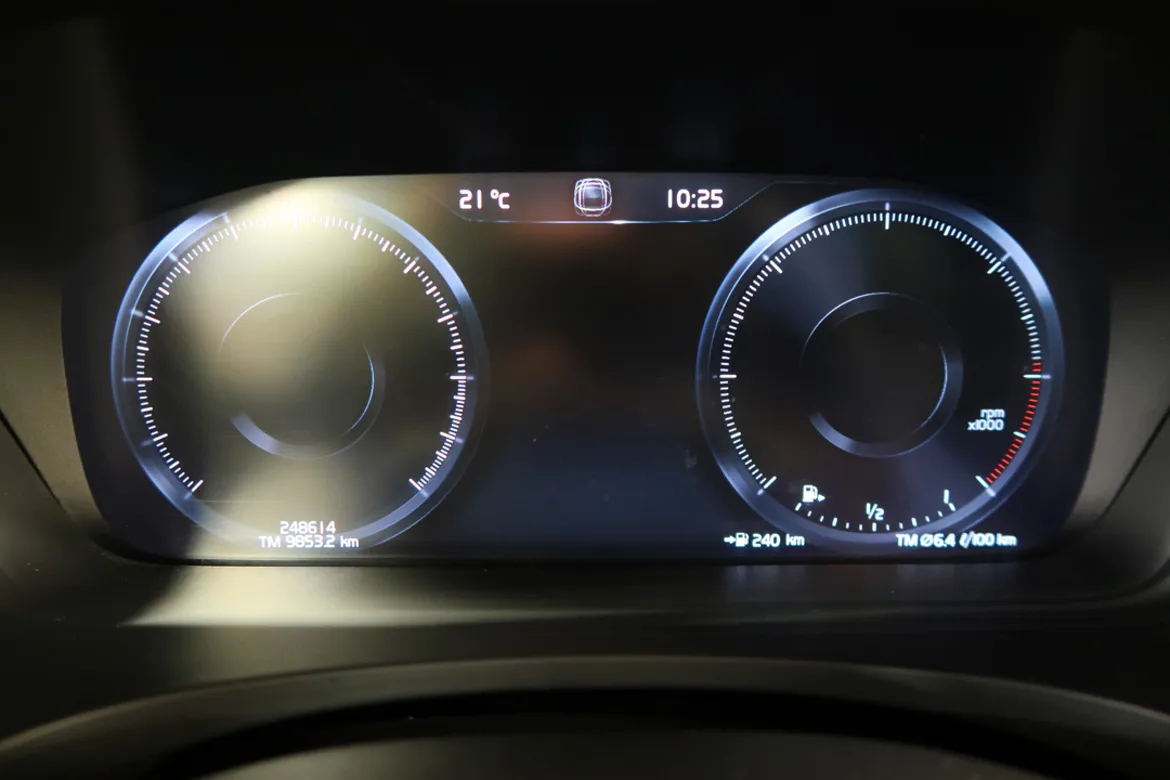 Volvo V90 Cross Country
