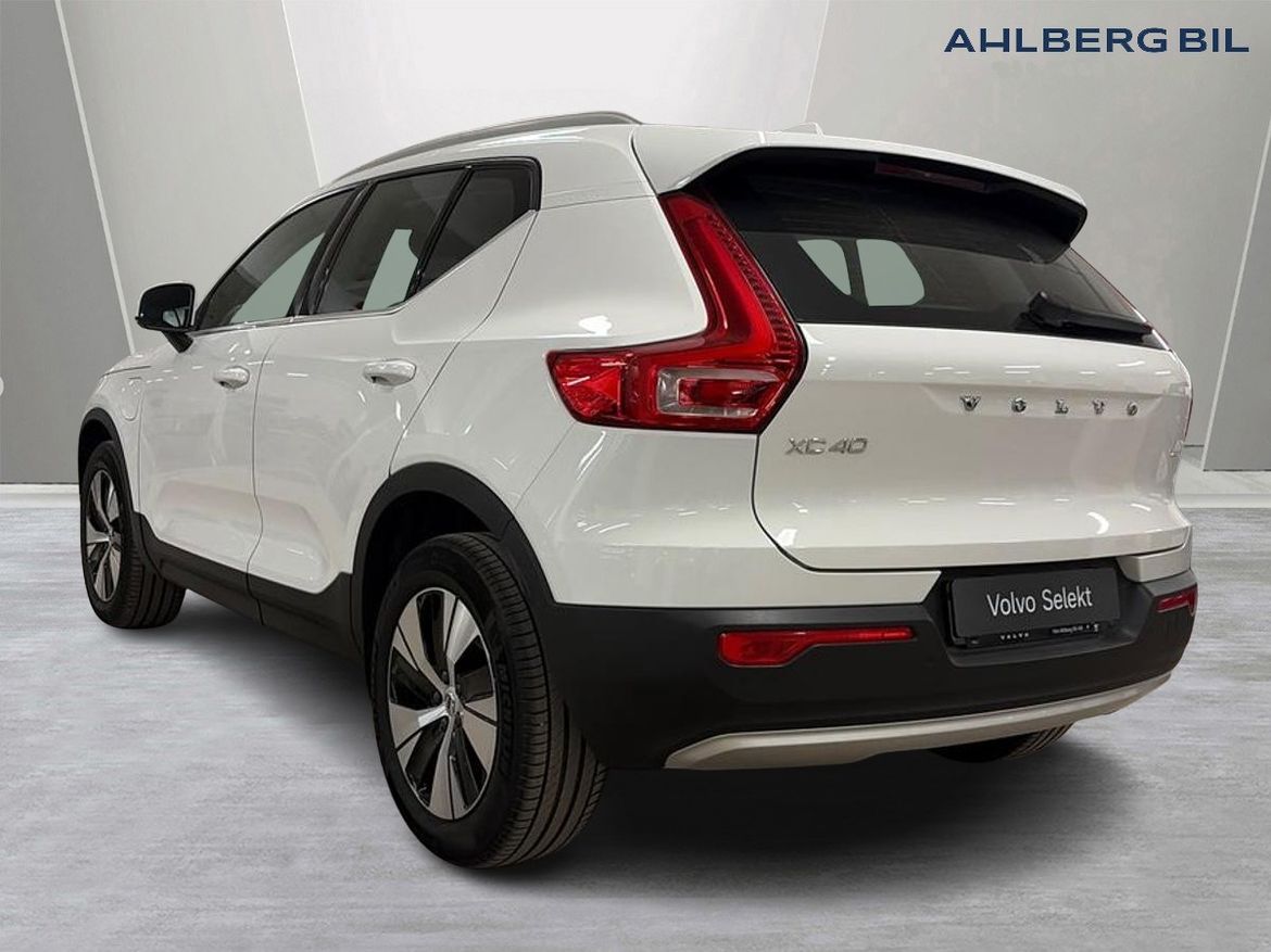 Volvo XC40 2022 - miniatyr 3