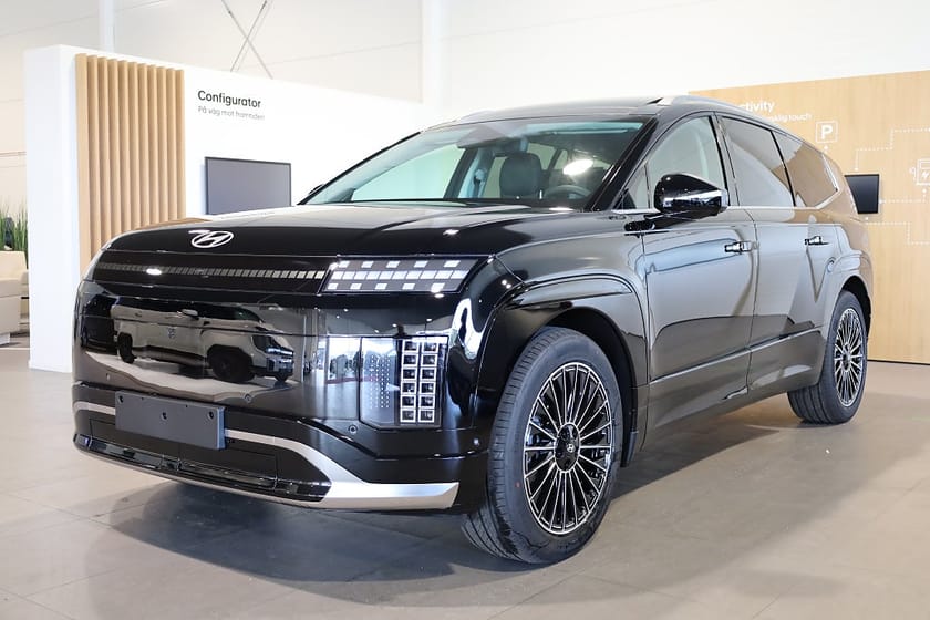 Bild 1 av Hyundai Ioniq 9 Performance AWD Calligraphy 6-sits *Superkampanj