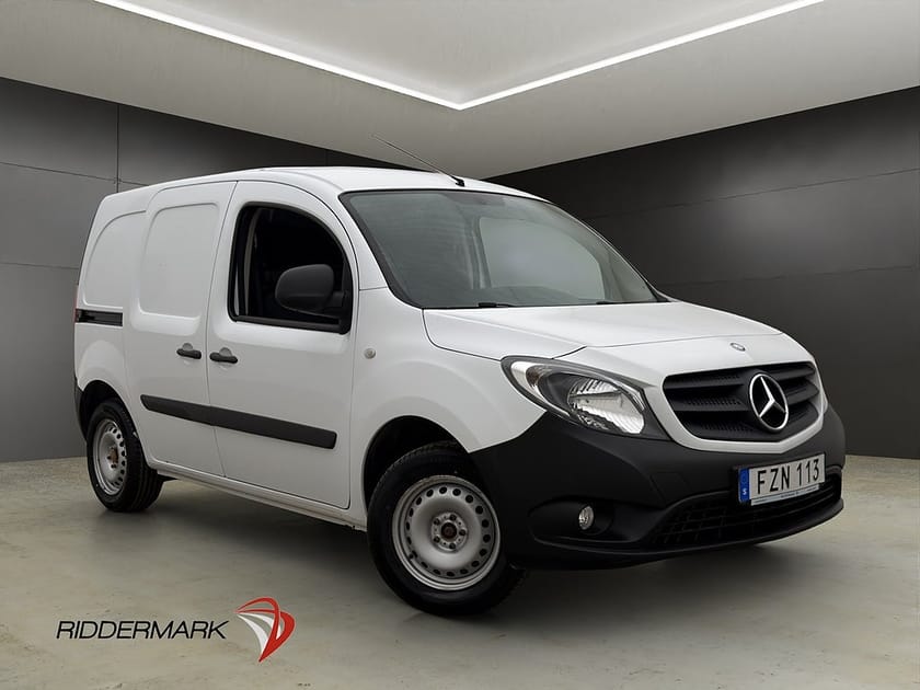 Bild 3 av Mercedes-Benz Citan 109 CDI Ny-Kamrem PDC Drag Bluetooth Moms