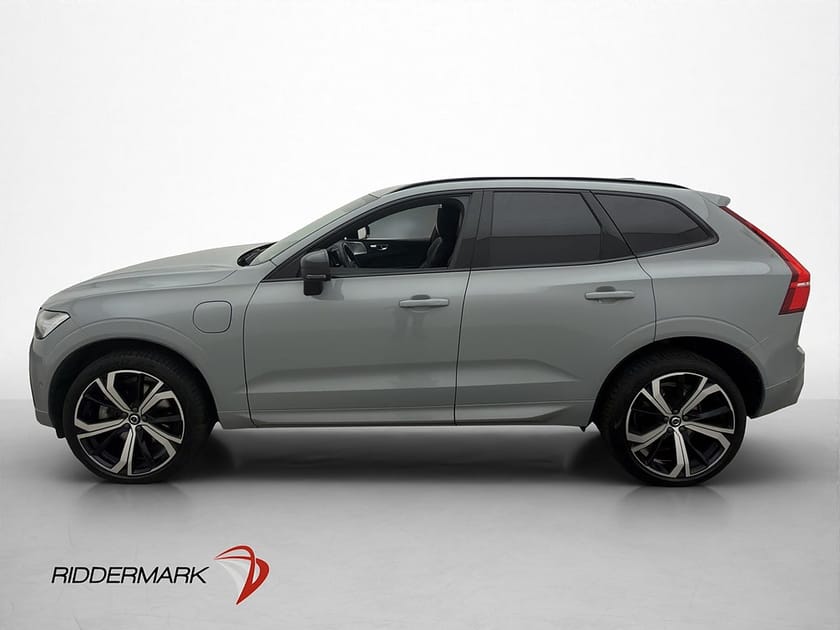 Bild 5 av Volvo XC60 Recharge T6 AWD Plus Dark Pano B&W Luft Drag