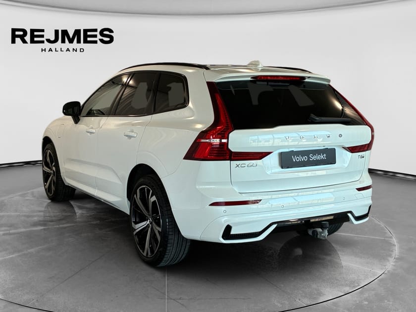 Bild 2 av Volvo XC60 T6 Plus Dark Edition | Drag | 21" Fälg |