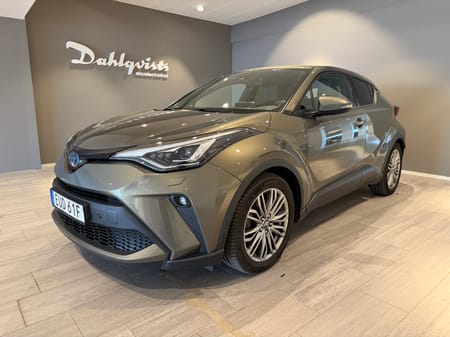 Toyota C-HR Hybrid 2.0 184hk | JBL Executive V-hjul Back-k