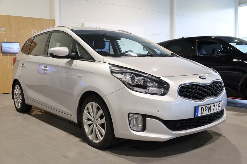 Bild 4 av Kia Carens 1.7 CRDi AUT GLS Drag M-Värme 7-Sits Blåtand Rattvärme