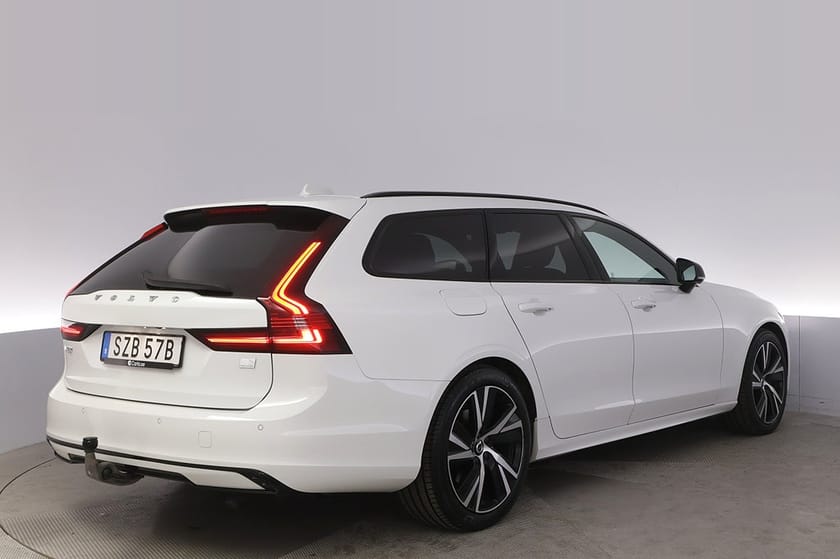 Bild 5 av Volvo V90 Recharge T6 AWD R-Design Pano 360 HUD Drag