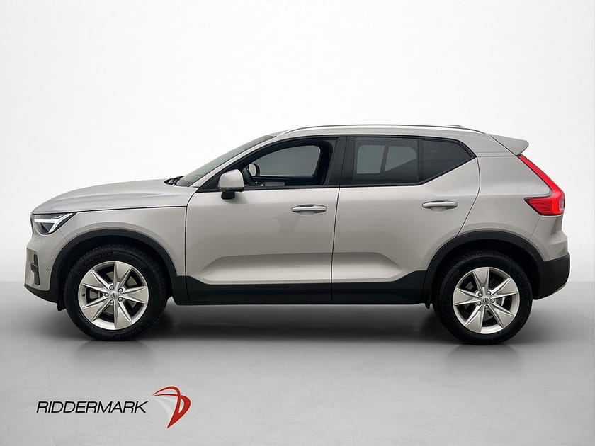 Bild 2 av Volvo XC40 B4 197hk Core P-Värmare 360° Navi Drag
