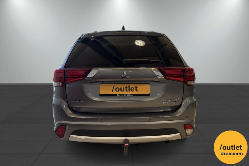 Bilde 4 av Mitsubishi Outlander PHEV Instyle + / Skinn / Rockford /