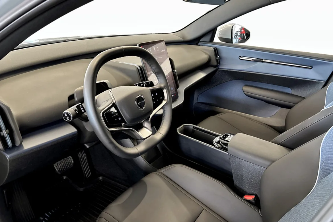 Volvo EX30 Single Motor Extended Range