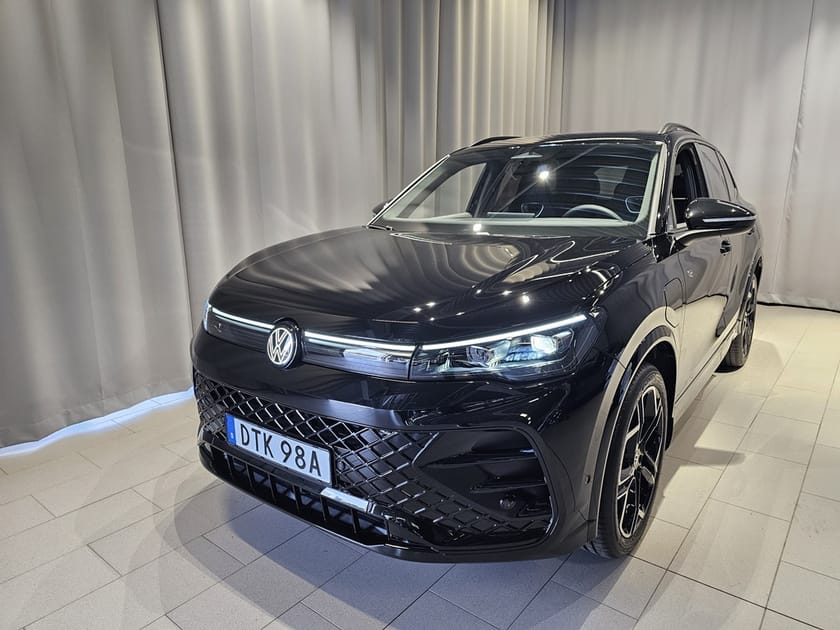 Bild 3 av Volkswagen Tiguan eHybrid R-Line E-Hybrid 272HK Black SWE Edition