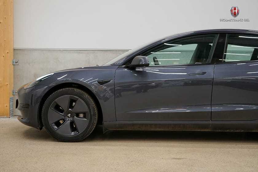 Bild 5 av Tesla Model 3 Standard Range Värmepump Rattvärme Pano Kamera MOMS