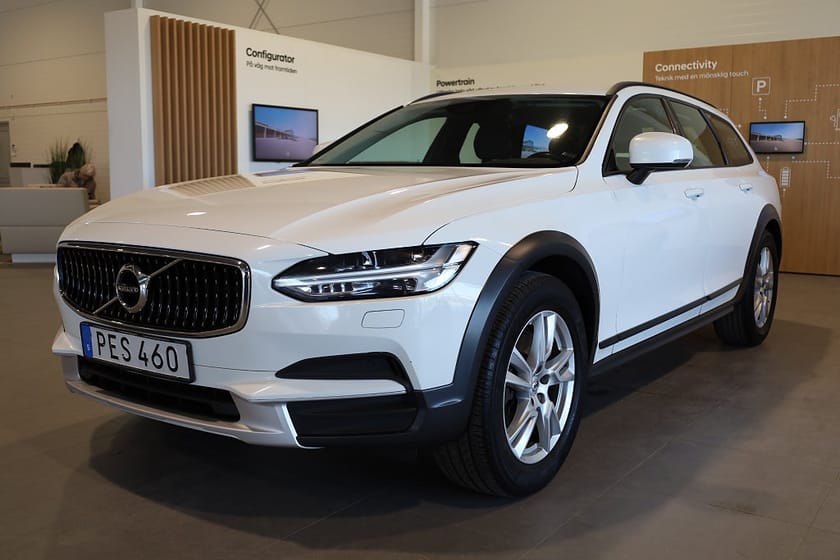 Bild 1 av Volvo V90 Cross Country D4 AWD Business Geartronic Navi Drag VOC K-Rem bytt