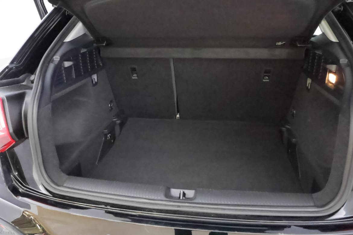 Audi Q2 2023 - miniatyr 15