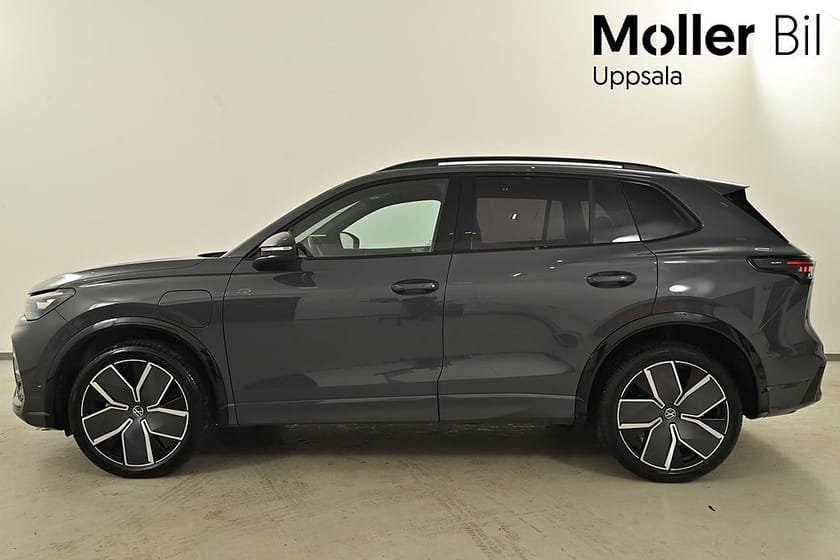 Bild 4 av Volkswagen Tiguan eHybrid R-line 272hk, Black Style, Drag, Pano