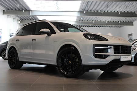 Porsche Cayenne E-Hybrid Moms