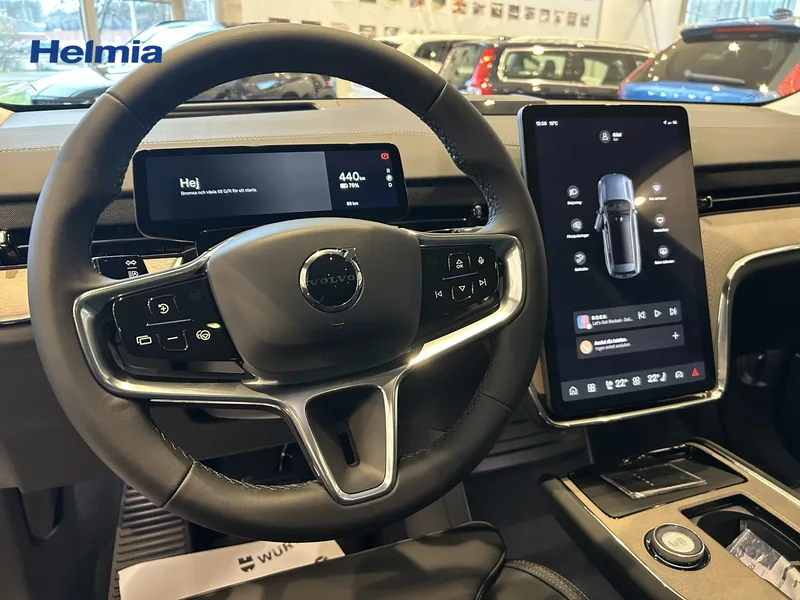Bild 10 av 15 – Volvo EX90 Twin Motor 7-seater Plus 7-sätes Pilot Assist