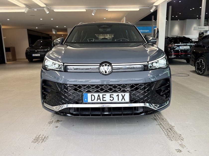 Bild 2 av Volkswagen Tiguan eHybrid R-Line-Edition SNABB LEV 3995kr/mån *KAMPANJ*