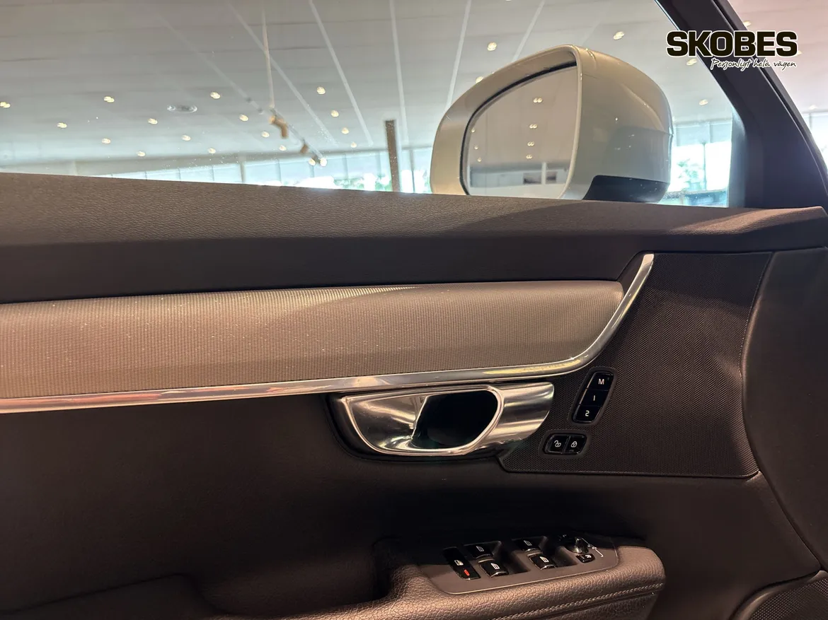 Volvo V90 Cross Country