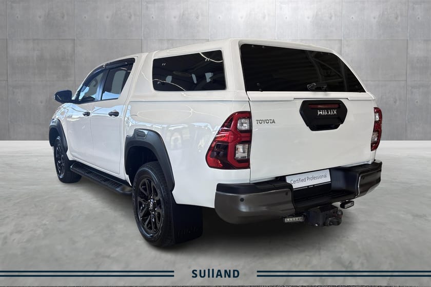 Bilde 3 av Toyota Hilux Dobbelcab SR+, 2.8l-Disel, 4x4, m/hardtop