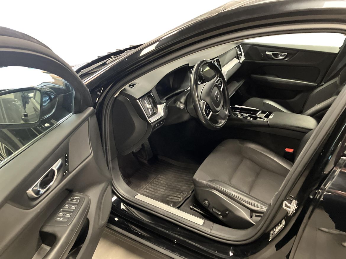 Volvo V60 2021 - miniatyr 6