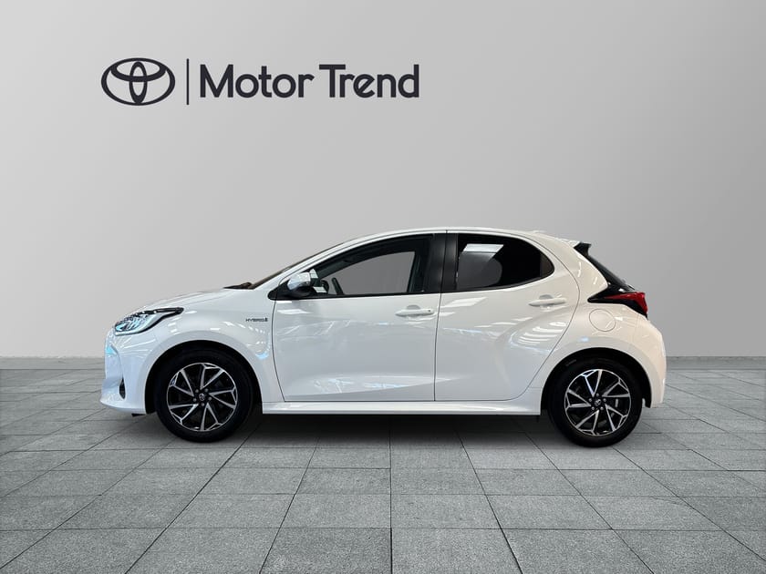 Bild 4 av Toyota Yaris Hybrid 1,5 5D ACTIVE PLUS S+V-HJUL