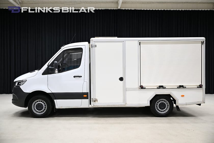 Bild 4 av Mercedes-Benz Sprinter 316 CDI Chassi Servicebil|Aluca-Inredd|Uppvärmt-skåp|Solceller